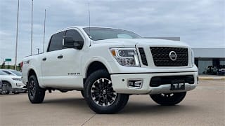 2019 Nissan Titan PRO-4X 1N6AA1E53KN524807 2019 Nissan Titan PRO-4X