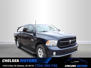 2018 Ram Pickup 1500 Express 1C6RR7FG5JS253029 2018 Ram Pickup 1500 Express