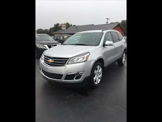 2017 Chevrolet Traverse LT 1GNKRGKD5HJ145460 2017 Chevrolet Traverse LT