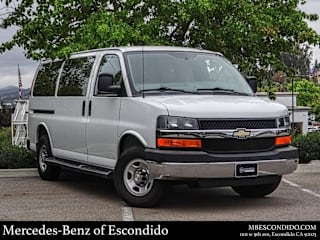 2016 Chevrolet Express Passenger LT 2500 1GBWGFFG0G1235133 2016 Chevrolet Express Passenger LT 2500
