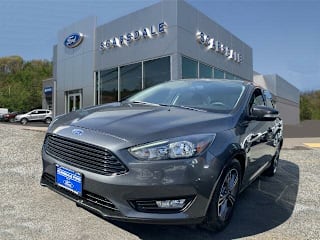 2017 Ford Focus 1FADP3FE4HL292219 2017 Ford Focus