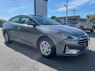 2019 Hyundai Elantra SE 5NPD74LF6KH454537 2019 Hyundai Elantra SE