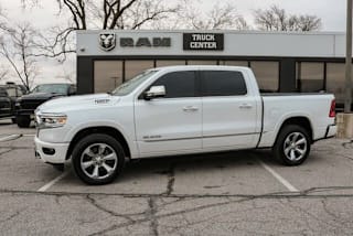 2019 Ram Pickup 1500 1C6SRFHT2KN672767 2019 Ram Pickup 1500