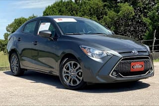 2020 Toyota Yaris LE 3MYDLBYV8LY702857 2020 Toyota Yaris LE