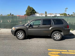 2010 Mitsubishi Endeavor LS 4A4JN2AS9AE013666 2010 Mitsubishi Endeavor LS