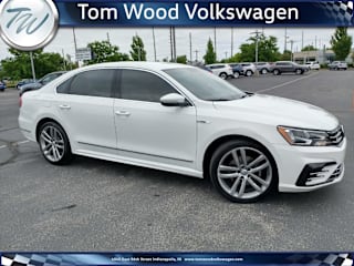 2017 Volkswagen Passat 1.8T R-Line 1VWDT7A33HC017618 2017 Volkswagen Passat 1.8T R-Line
