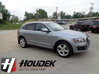 2011 Audi Q5 2.0T quattro Premium Plus WA1LFAFP1BA056266 2011 Audi Q5 2.0T quattro Premium Plus