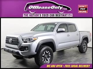 2018 Toyota Tacoma 5TFAZ5CN3JX056098 2018 Toyota Tacoma