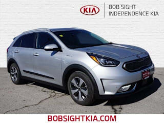 2018 Kia Niro Plug-In Hybrid KNDCC3LD2J5157067 2018 Kia Niro Plug-In Hybrid