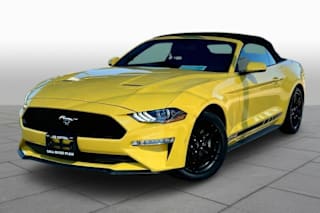2018 Ford Mustang EcoBoost Premium 1FATP8UH3J5133630 2018 Ford Mustang EcoBoost Premium