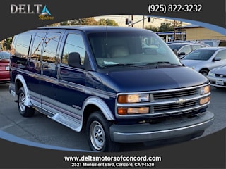 2001 Chevrolet Express Cargo Van 1GBGG25R911128525 2001 Chevrolet Express Cargo Van