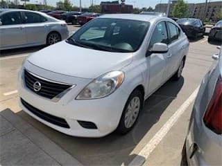 2013 Nissan Versa 1.6 SV 3N1CN7AP2DL841915 2013 Nissan Versa 1.6 SV