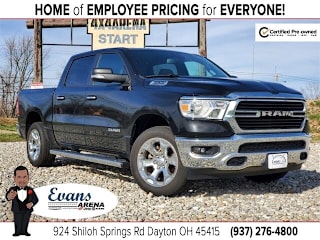 2019 Ram Pickup 1500 1C6SRFFT8KN621258 2019 Ram Pickup 1500