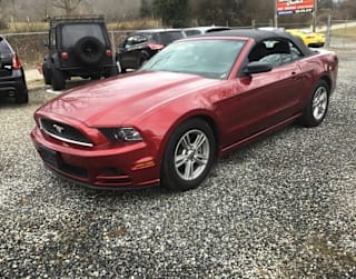 2014 Ford Mustang V6 1ZVBP8EM1E5238493 2014 Ford Mustang V6