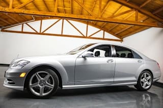 2010 Mercedes-Benz S-Class S 550 WDDNG7BB2AA294947 2010 Mercedes-Benz S-Class S 550