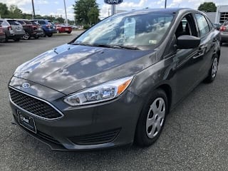 2018 Ford Focus S 1FADP3E25JL257041 2018 Ford Focus S