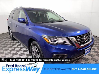 2019 Nissan Pathfinder S 5N1DR2MM7KC604612 2019 Nissan Pathfinder S