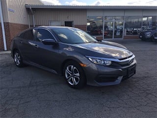 2017 Honda Civic LX 19XFC2F55HE018108 2017 Honda Civic LX