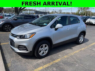 2018 Chevrolet Trax LS KL7CJNSB3JB577419 2018 Chevrolet Trax LS