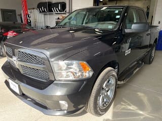 2018 Ram Pickup 1500 1C6RR7FG5JS264550 2018 Ram Pickup 1500