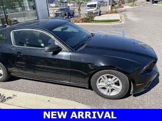 2014 Ford Mustang V6 1ZVBP8AM9E5300292 2014 Ford Mustang V6