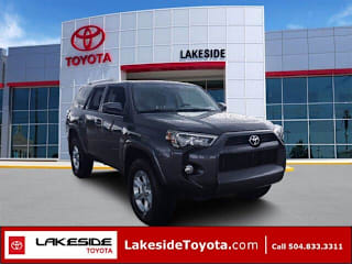 2017 Toyota 4Runner SR5 JTEBU5JR6H5455601 2017 Toyota 4Runner SR5