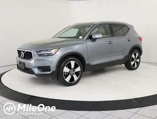 2019 Volvo XC40 T5 Momentum YV4162XZ8K2011335 2019 Volvo XC40 T5 Momentum