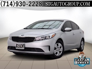 2017 Kia Forte LX 3KPFK4A7XHE039012 2017 Kia Forte LX