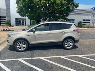 2018 Ford Escape SE 1FMCU0GD1JUB11771 2018 Ford Escape SE