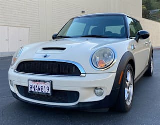 2009 MINI Cooper S WMWMF73559TW87338 2009 MINI Cooper S