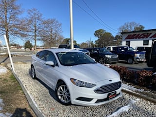 2017 Ford Fusion SE 3FA6P0HD6HR270865 2017 Ford Fusion SE