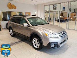 2014 Subaru Outback 3.6R Limited 4S4BRDLC7E2324744 2014 Subaru Outback 3.6R Limited