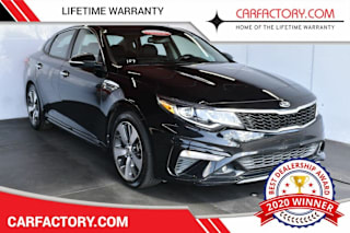 2019 Kia Optima S 5XXGT4L3XKG373938 2019 Kia Optima S