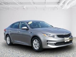 2018 Kia Optima LX 5XXGT4L31JG207564 2018 Kia Optima LX