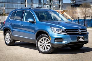 2017 Volkswagen Tiguan WVGSV7AX6HK027925 2017 Volkswagen Tiguan