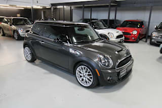 2011 MINI Cooper S WMWSV3C59BTY22393 2011 MINI Cooper S