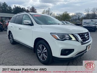 2017 Nissan Pathfinder S 5N1DR2MM7HC901890 2017 Nissan Pathfinder S