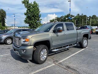 2017 GMC Sierra 2500HD Denali 1GT12UEY0HF112326 2017 GMC Sierra 2500HD Denali