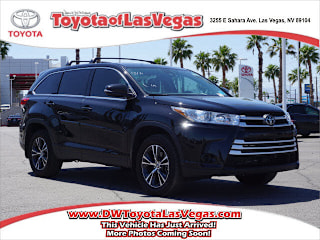 2019 Toyota Highlander LE 5TDBZRFH4KS741638 2019 Toyota Highlander LE