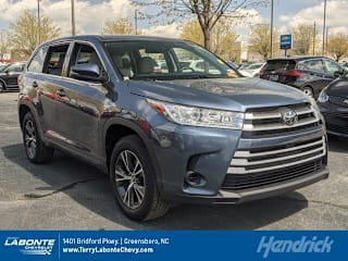 2017 Toyota Highlander LE 5TDZARFH0HS027990 2017 Toyota Highlander LE