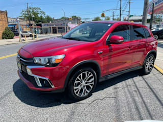 2018 Mitsubishi Outlander Sport 2.4 SE JA4AP3AW2JU014653 2018 Mitsubishi Outlander Sport 2.4 SE