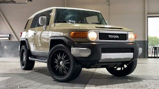 2011 Toyota FJ Cruiser Base JTEBU4BF5BK105058 2011 Toyota FJ Cruiser Base