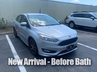 2015 Ford Focus SE 1FADP3F20FL215835 2015 Ford Focus SE