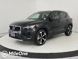 2019 Volvo XC40 T5 Momentum YV4162XZ0K2006002 2019 Volvo XC40 T5 Momentum