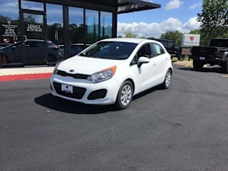 2013 Kia Rio 5-Door LX KNADM5A32D6101990 2013 Kia Rio 5-Door LX