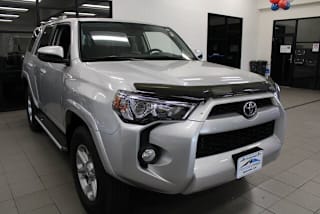 2019 Toyota 4Runner SR5 JTEBU5JR0K5705812 2019 Toyota 4Runner SR5