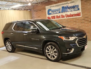 2018 Chevrolet Traverse Premier 1GNEVJKW4JJ152056 2018 Chevrolet Traverse Premier