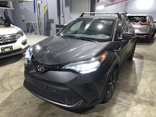 2021 Toyota C-HR XLE NMTKHMBX8MR120956 2021 Toyota C-HR XLE