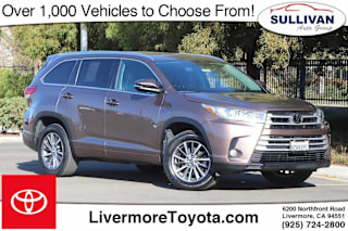 2018 Toyota Highlander XLE 5TDKZRFH6JS251958 2018 Toyota Highlander XLE