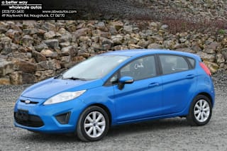 2013 Ford Fiesta SE 3FADP4EJXDM129586 2013 Ford Fiesta SE